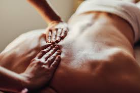Formation en Massage Énergétique : Équilibrer les Flux d’Énergie pour le Bien-Être