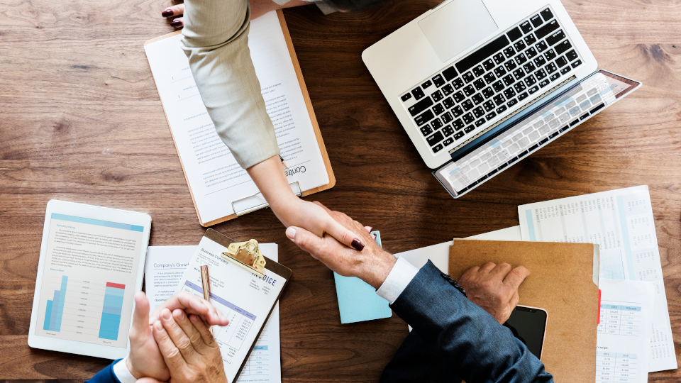 master management et stratégie